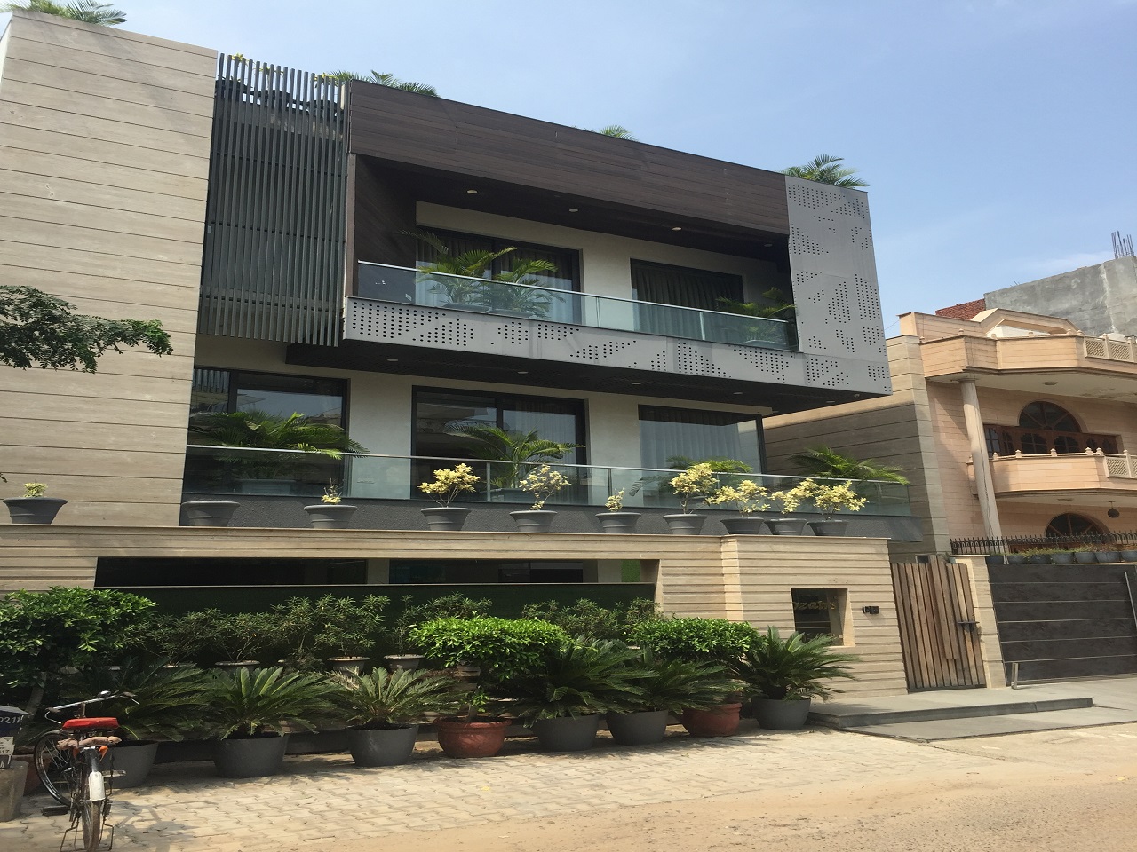  Gurgaon DLF Property